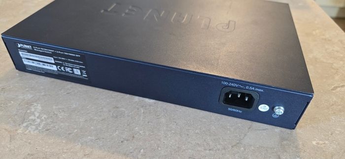 Planet GS-4210-8T2S 8 x POE + 2 x FSP managed switch