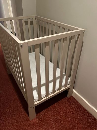 Mamas and Papas Compact Baby Cot