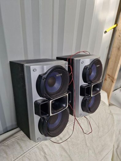 sony and pioneer hifi speakers