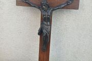 Vintage Oak Crucifix