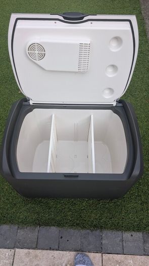 Halfords 40L electric coolbox
