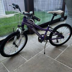 Girl's bike 20"