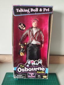 The Osbourne Family  Kelly & Martini Talking Doll & Pet
