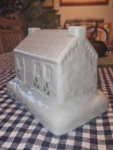 Donegal Parian China Cottage