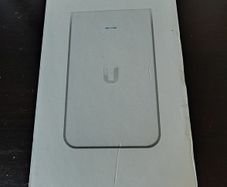 Unifi In-Wall WiFi 5 AP & Switch