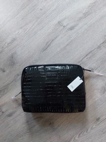 New River Island patent croc lap top case. Rrp 25 eurp