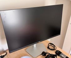 New Dell Computer Monitor - Barely Used