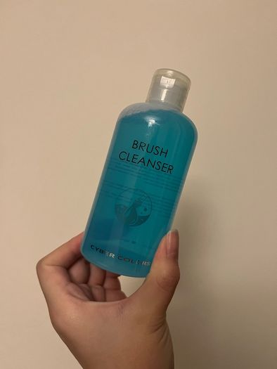 makeup brush cleanser