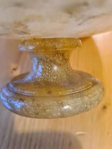 Onyx Pedestal Bowl   20cm Circumference X 9cm Heigh.  Base Is 7cm Circumference.