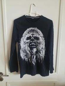 Star Wars Chewbacca long sleeve top in very good condition with no issues see last two photos for exact measurements FREE STANDARD POSTAGE INCLUDED