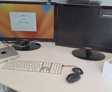 Mac Mini M2 Bundle - Everything in the pics!!