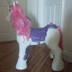 Feber Ride on Unicorn