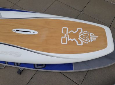 windsurfing