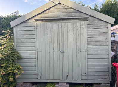 Shed 10ft by 16 ft