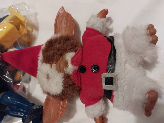 Gremlin Gizmo; Santa (1650)