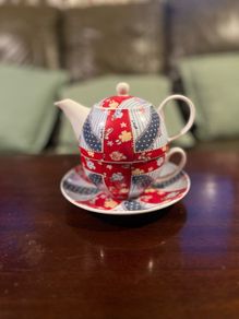 mug and teapot set
