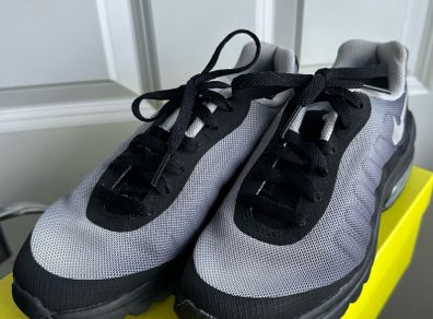 Nike runners - UK size 4