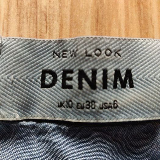 Open shoulders denim top