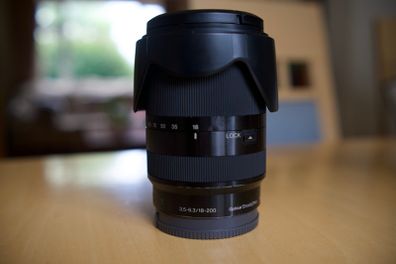 Sony E 18-200mm F3.5-6.3 OSS Lens