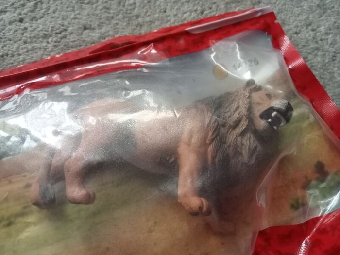 New Schleich Lion Figure
