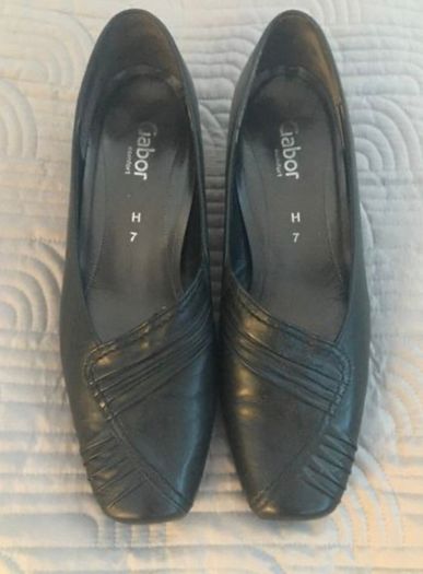 Gabor shoes Size 7