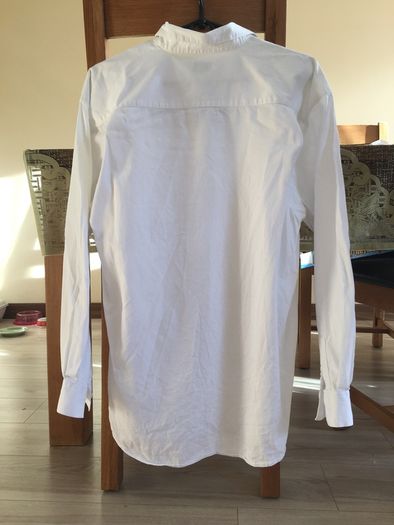 man's casual shirt, size L