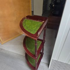 ornament table
