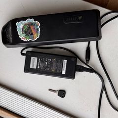 Battery and charger Carrera crossfire e bike