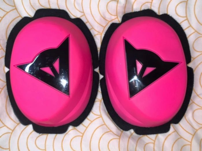 motorcycle knee sliders - Dainese