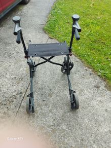 Rollator in excellent condition