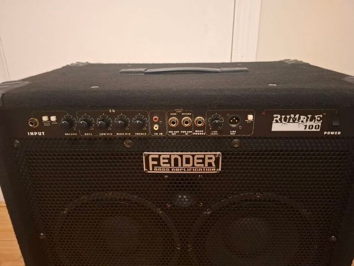 Fender Rumble 100 Bass Amplifier 2x10 Combo