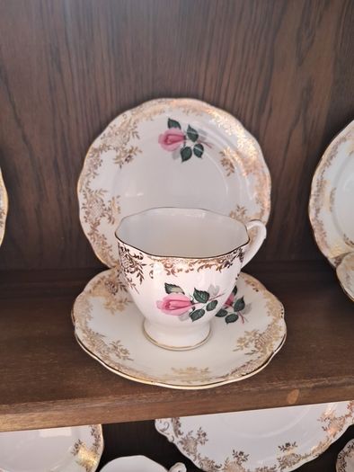 Fine bone china Teaset