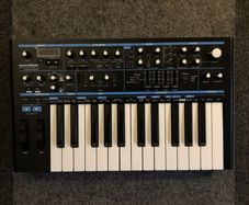 novation bass station 2