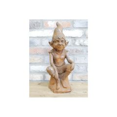 Rusty Cast Iron Elf Sitting D11217