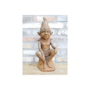 Rusty Cast Iron Elf Sitting D11217