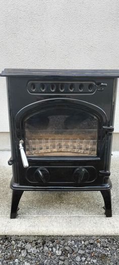solid fuel stove