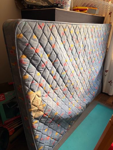 FREE double mattress to take away