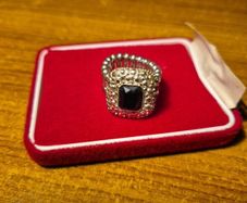 Vintage Silver Tone Metal Black Gemstone Stretch Ring