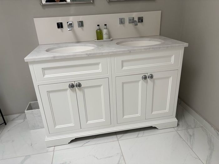 Bathroom cabinet double sink