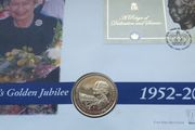 Queen Elizabeth II 2002 Golden Jubilee Coin and Mini-Sheet Stamp Cover ( Gibraltar 1 Crown )