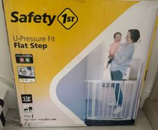 Safety 1st U-Pressure fit flat step gate