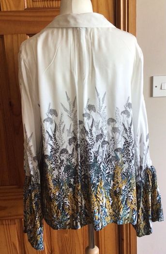 Per una Ladies Blouse white black yellow blue Size 18 includes postage