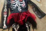 costume