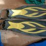 wetsuit (mans large) and flippers Image 5