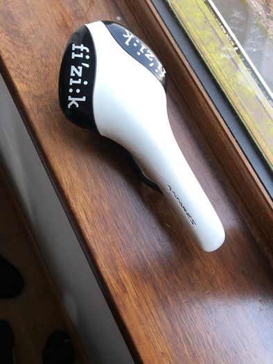 Fizik Antares Saddle Carbon Rails