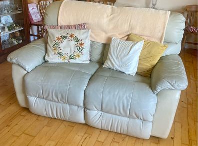 3 and 2 seater leather recliners