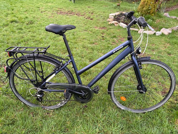 Beautiful lady bike