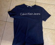 Calvin Klein T shirt