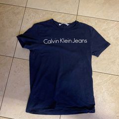 Calvin Klein T shirt
