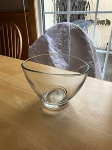 Glass bowl